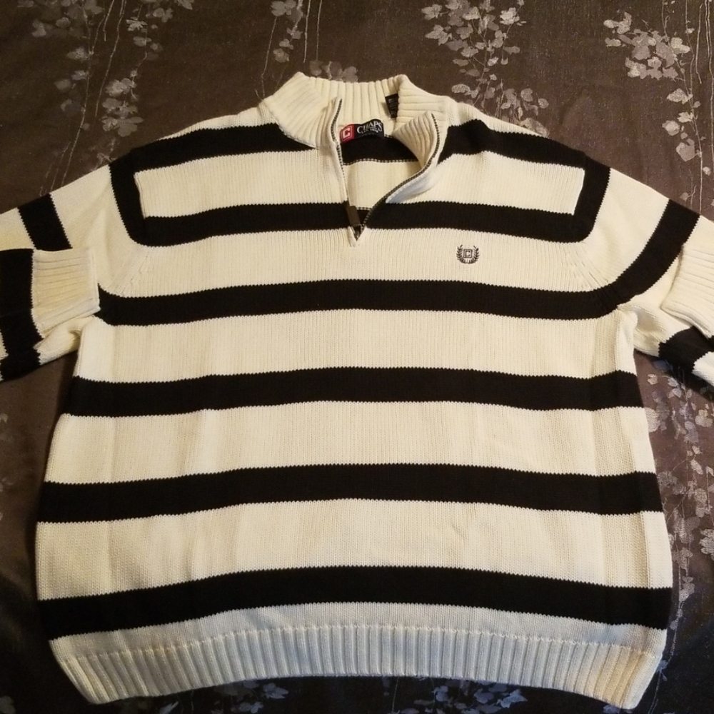Men's quarter zip sweatshirt